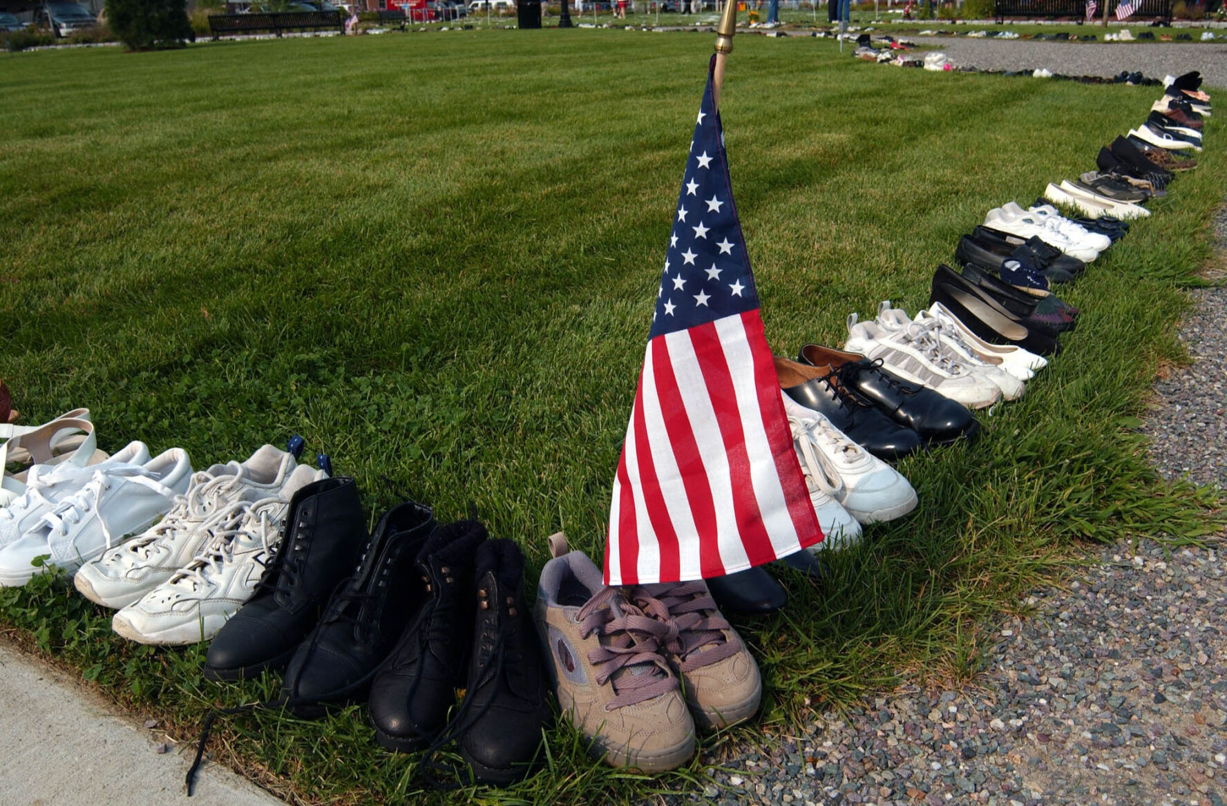 SHOE MEMORIAL